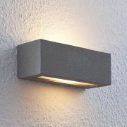 Lindby Wandlampe Nellie, grau, Beton, 21,8 cm breit