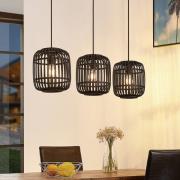 Lindby Pendellampe Canyana, schwarz, 3-flg., Rattan, 105 cm