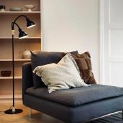 Dyberg Larsen Stehlampe Lilje, schwarz, Höhe 135 cm, 2-flg.